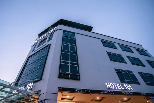 Hotel 101 Permas