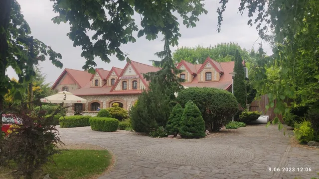 Kmicic Hotel & Restauracja