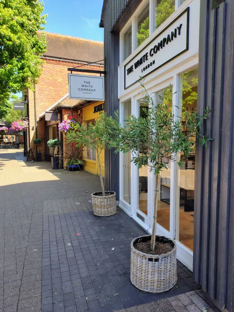 The Furlong Shopping Centre