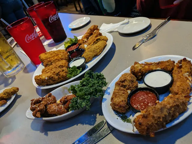 Pluckers Wing Bar