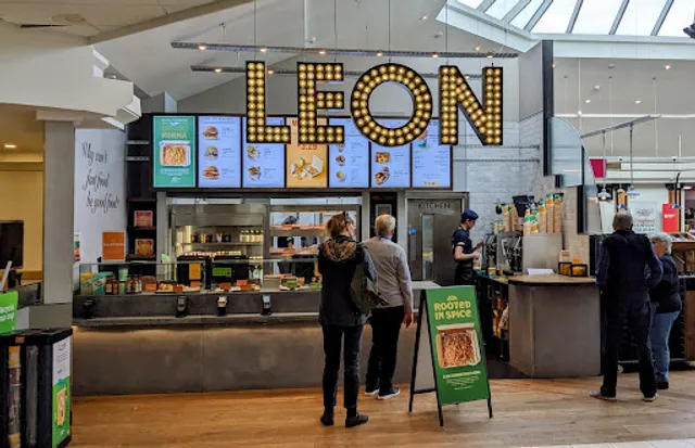 LEON Clacket Lane West