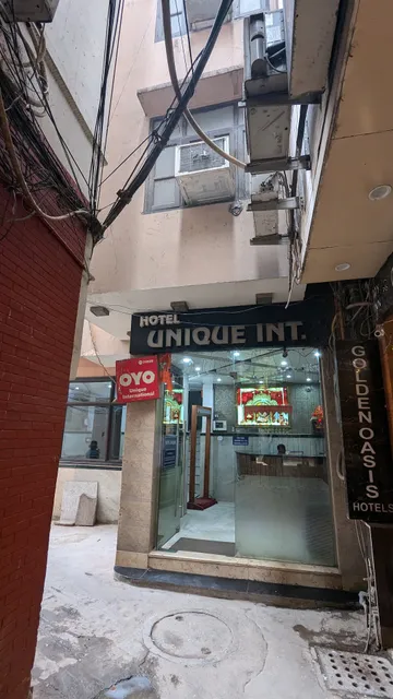 Unique Hotel