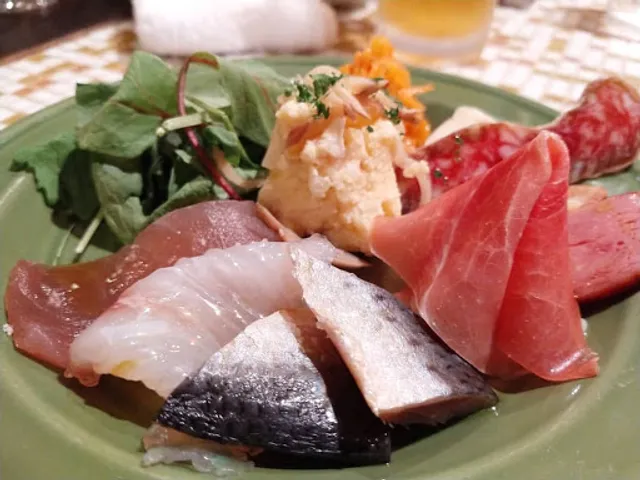 魚介とワイン 裏横2階