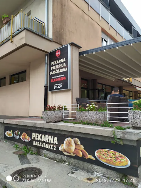 Altus+ pekarstvo in slaščičarstvo d.o.o., poslovna enota slaščičarna in pekarna Karavanke 2