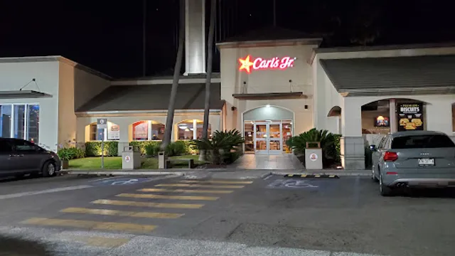 Carl's Jr.