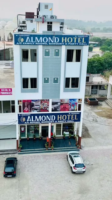 ALMOND HOTEL