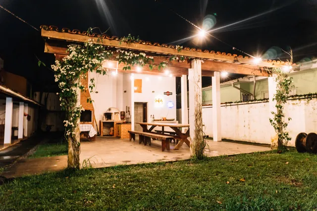 bee.w hostel juquehy