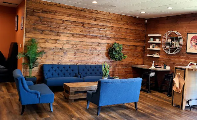 Main Kitchen Bar & Grill