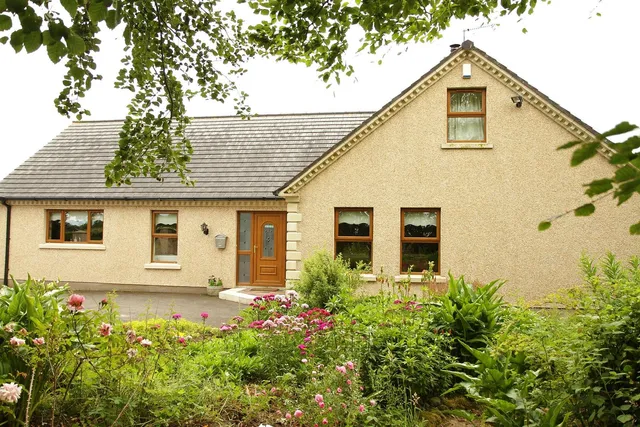 Kilmail Country Chalet