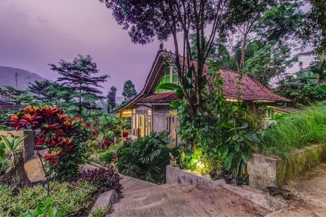 Villa Azzahra Syariah by Kavastay