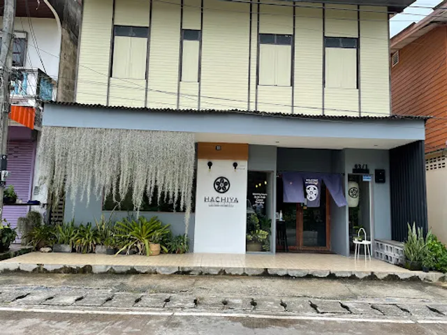 Hachiya coffee roastery