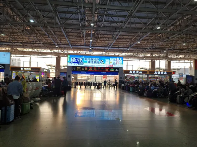 Kunming Railway Station Parking Lot