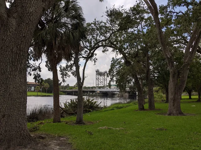 Ignacio Haya Linear Park