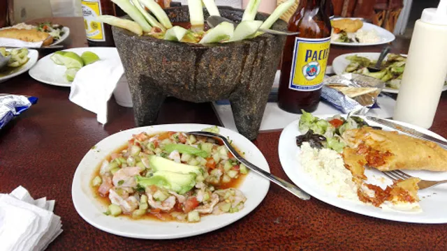 Los Aguachiles Seafood And Drinks