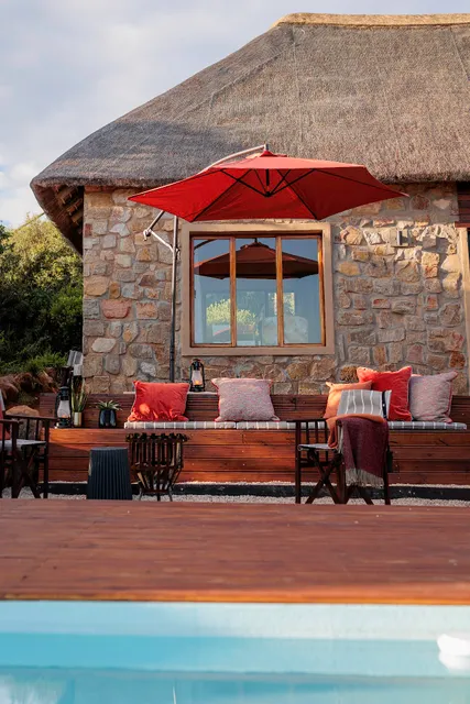 Induli Game Lodge - Amakhala Game Reserve