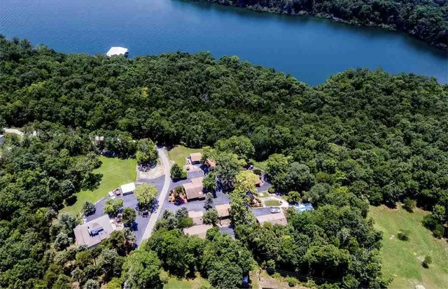 Mockingbird Bay Resort