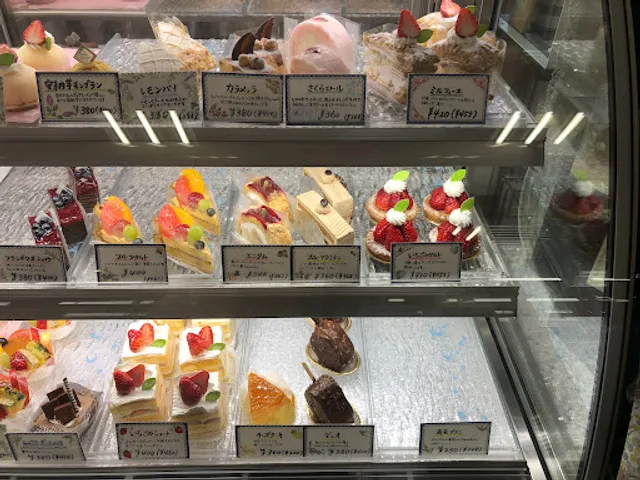 ラ·ピエス ララプレイス愛宕店