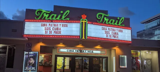 Teatro Trail / Trail Theater