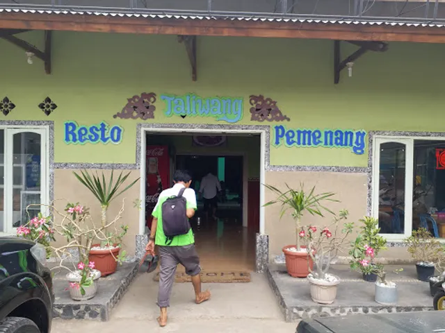 Resto Taliwang Pemenang Bu' Yem