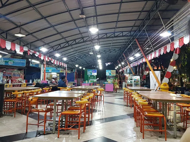 Foodcourt Urip Sumoharjo