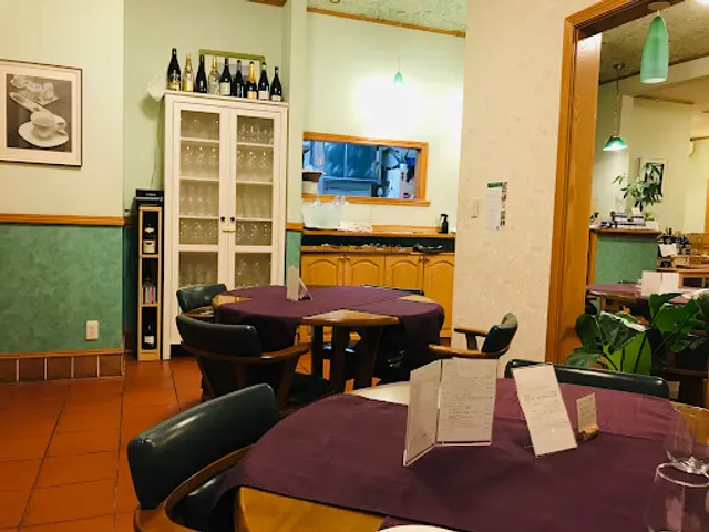 Cointreau de Fourneau French Restaurant