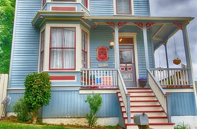 Crosby House Bed & Breakfast