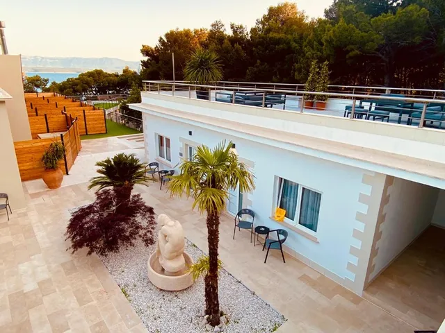 Zlatni Rat Beach Resort