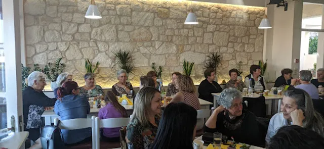 Knossos Restaurant and Rooms