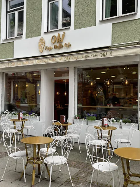 Oki Frojo Waffle Cafe