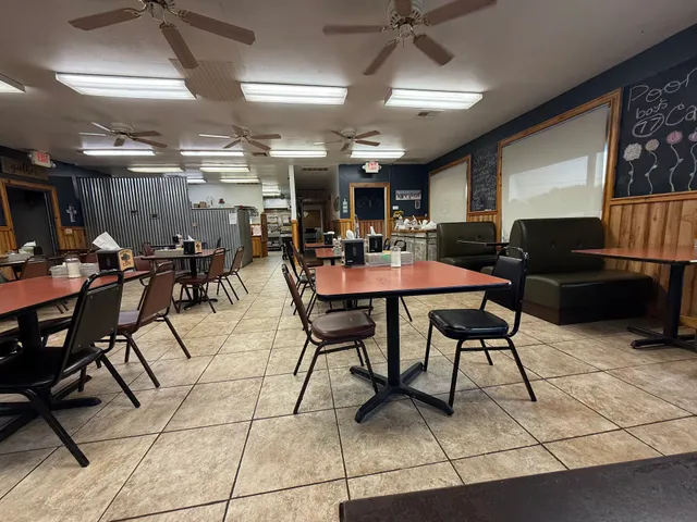Poor Boy 77 Cafe