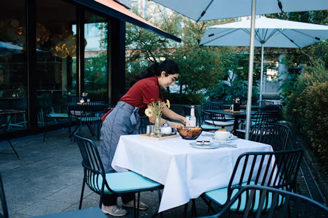 Café MOCCASOLA Zielstattstraße