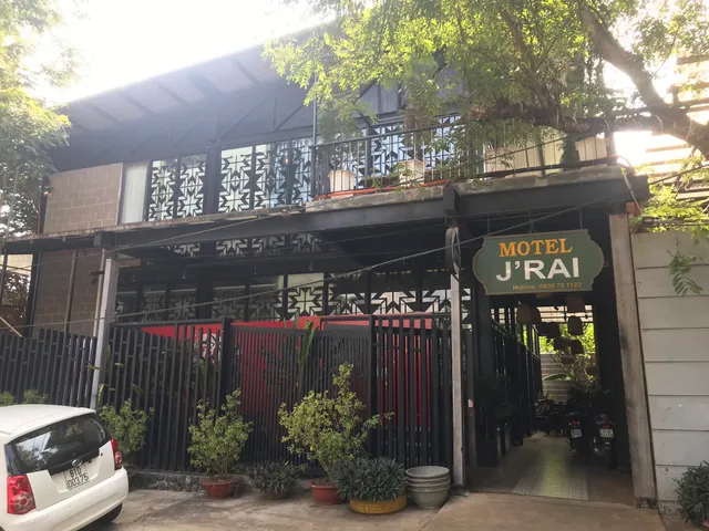 J'rai Homestay