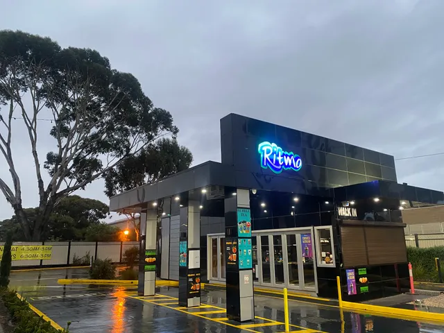 Ritmo Drive Thru