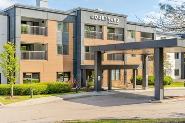 Courtyard by Marriott Burlington Williston