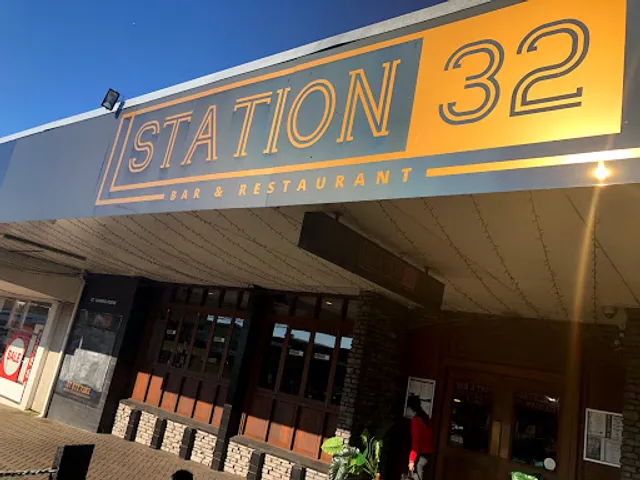 STATION 32
