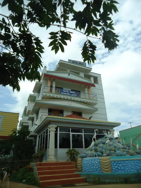 Hotel Aruvi