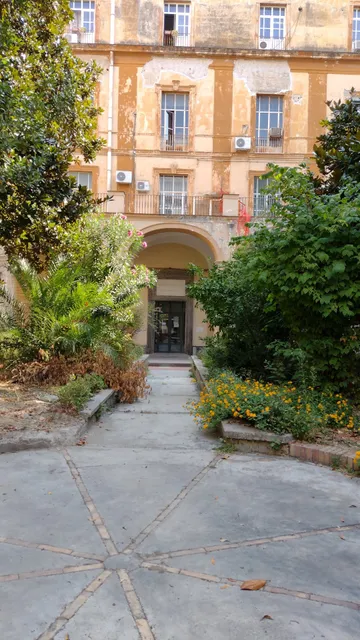 Università degli Studi della Campania "Luigi Vanvitelli" Facoltà di Medicina e Chirurgia - Complesso di S. Patrizia