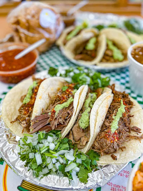 La Reyna Tortilleria Jones