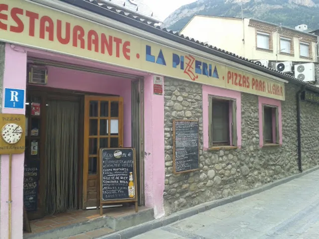 pizzeria hamburgueseria les someres