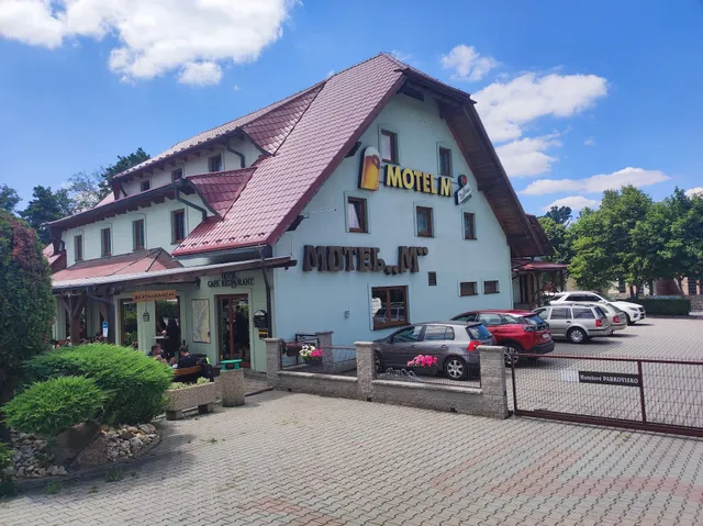 Motel "M"