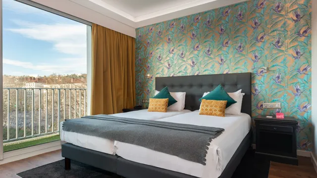 Hotel Charlemagne By Happyculture