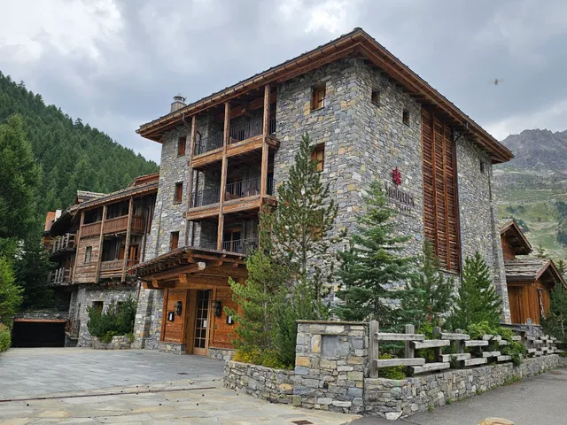 Hôtel Village La Mourra