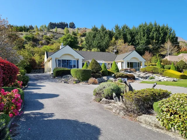 The Shan's Luxury Lodge