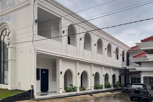 Moresto Hotel Mitra RedDoorz