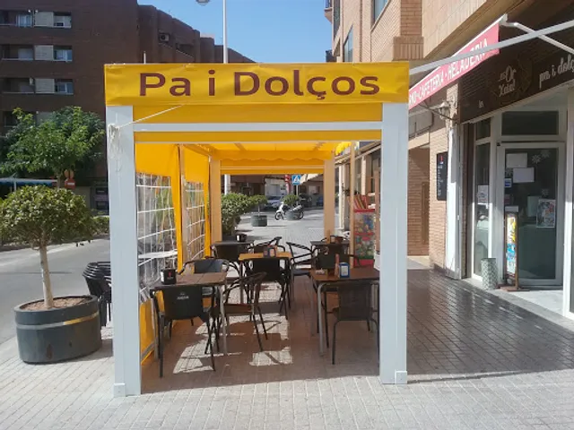 Cafetería, panaderia "Es Or Xata!"