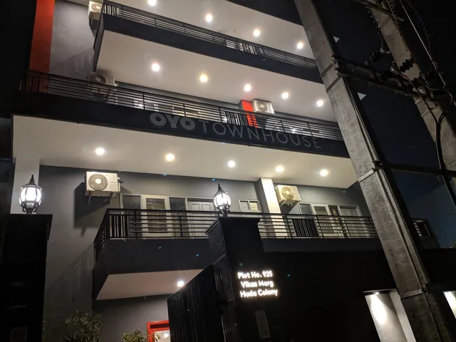 OYO Townhouse 103 Sector 51 Huda Colony Near Appu Ghar