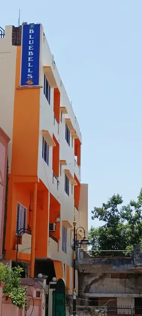 Hotel Bluebells Varanasi