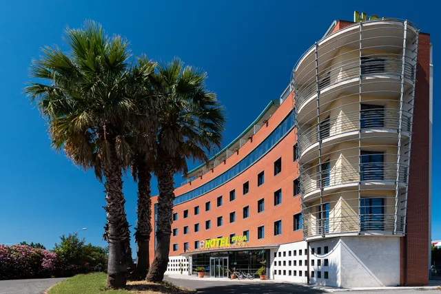 B&B HOTEL Pisa Airport