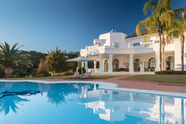 Marbella Mountain Resorts: Luxury Holiday Villas to Rent in Marbella