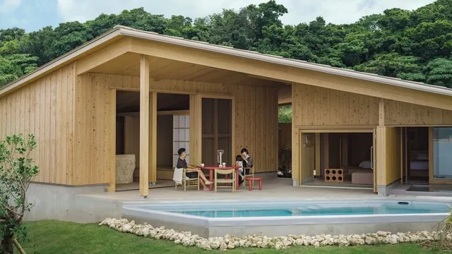 YAWN YARD Kouri Island(sea)